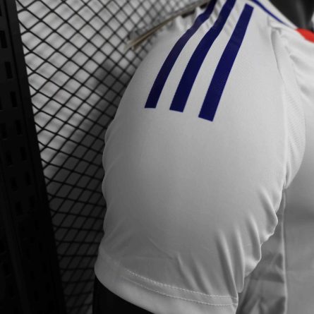 Player Version Lyon Home Jersey 2024/2025 - Image 5