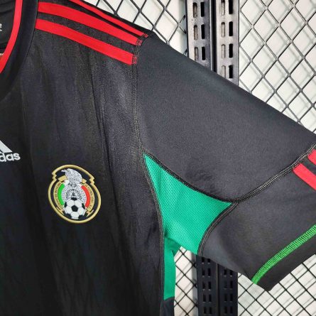 Mexico Away 2010 - Image 4