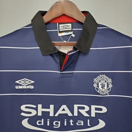 Manchester United Away 1999 2000 - Image 4