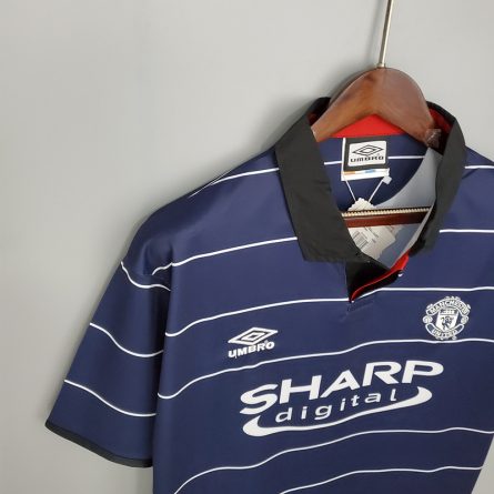 Manchester United Away 1999 2000 - Image 3