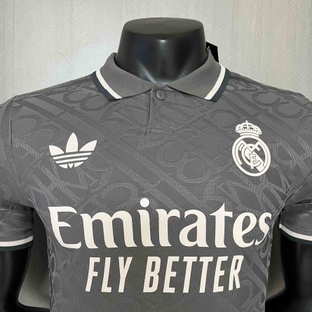 Player Version Real Madrid 3rd Jersey 2024/2025 - Image 5