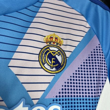 Kids Real Madrid Goalkeeper Jersey 2024/2025 - Image 4