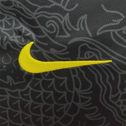 China Away 2018 - Image 4