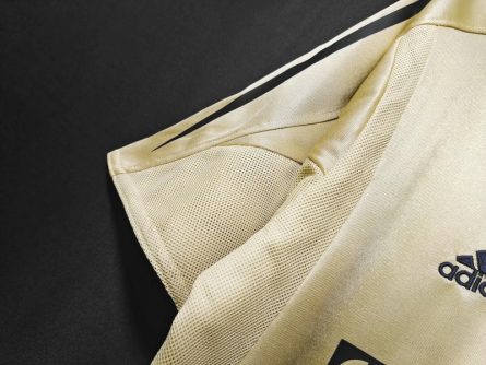 Bayern Munchen Away 2004/2005 - Image 9