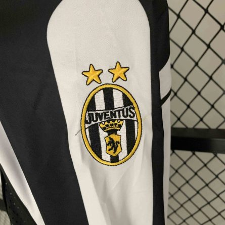 Long Sleeve Juventus Home 1997/1998 - Image 3
