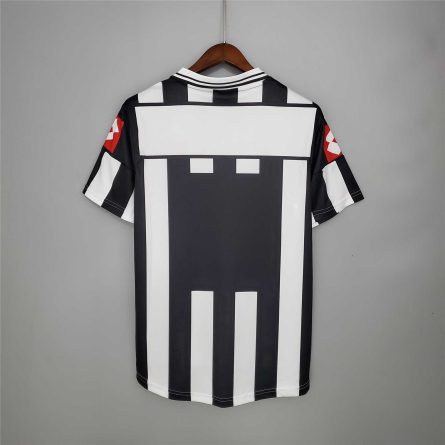 Juventus Home 2001 2002 - Image 4