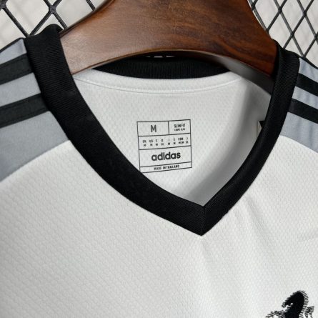 Juventus Goalkeeper Third Jersey 2024/2025 - Image 3