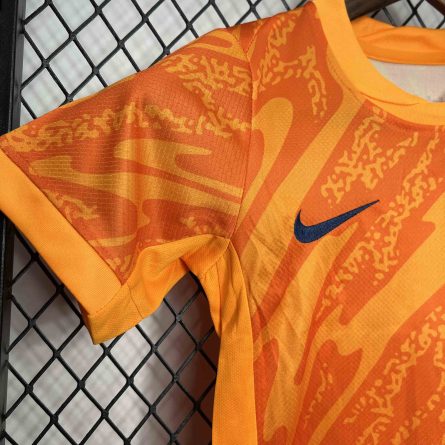 Kids England Goalkeeper Jersey 2024 - Image 3