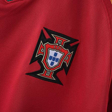 Portugal Home Jersey 2006 - Image 5