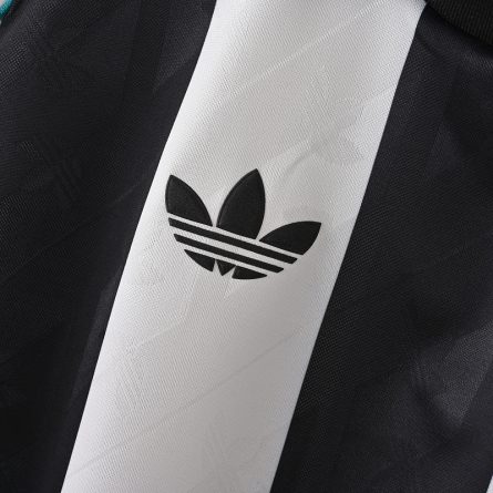 Newcastle United Icon Jersey 2025 - Image 4