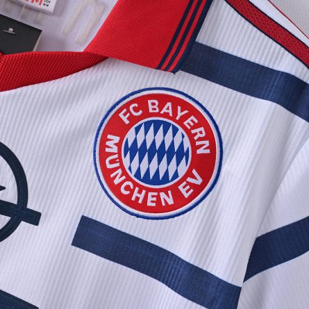 Bayern Munchen Away 1998 2001 - Image 3