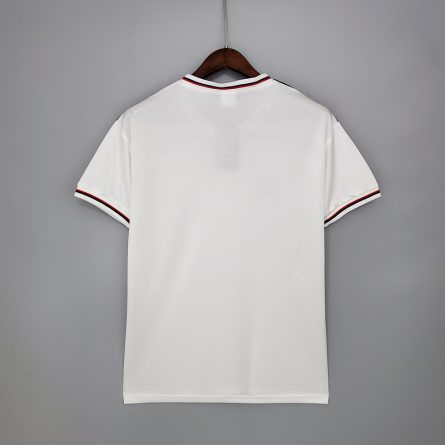 England Home 1980/1982 - Image 4