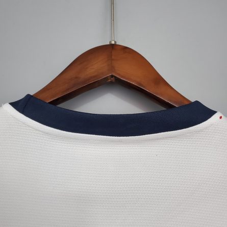 England Home 2013 - Image 5