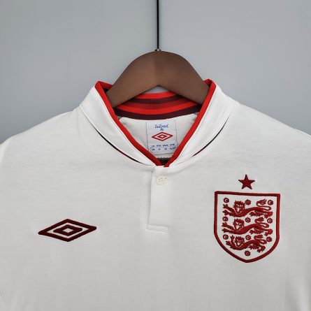 England Home 2012 - Image 5