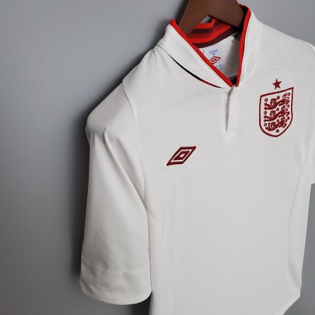 England Home 2012 - Image 3