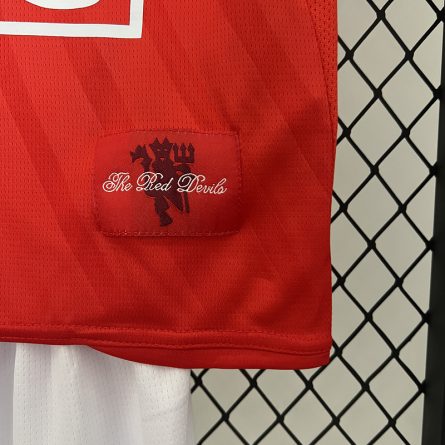 Kids Manchester United FINAL Shirt - Image 4