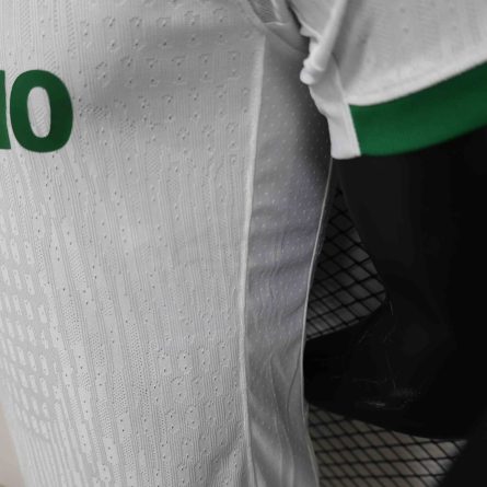 Player Version Sporting Lisbon Away Jersey 2024/2025 - Image 4