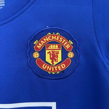 Kids Manchester United Away Jersey 2008 - Image 3