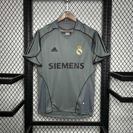 Real Madrid Third 2005 2006 - Image 1