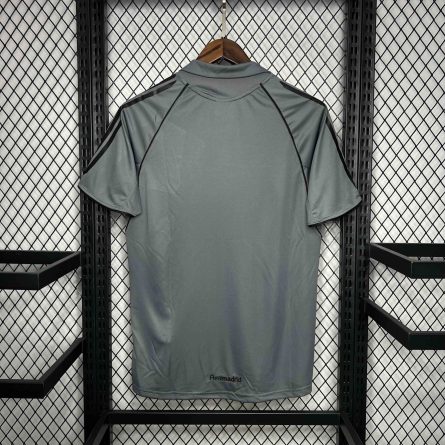 Real Madrid Third 2005 2006 - Image 2