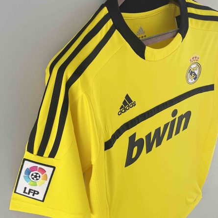 Goalkeeper Real Madrid Home 2011 2012 - Image 3