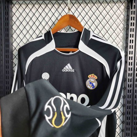 Long Sleeve Real Madrid Away 2006/2007 - Image 4