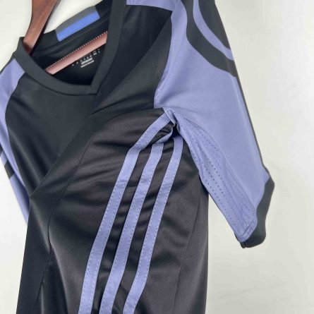 Real Madrid 3rd 2016/2017 - Image 3