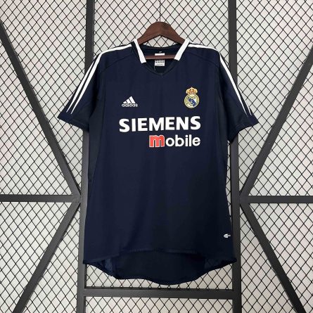 Real Madrid Away 2004/2005 - Image 1