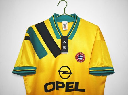 Bayern Munchen Away 1993/1995 - Image 4