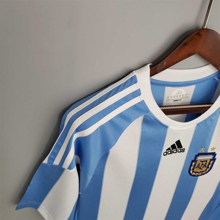 Argentina Home 2010 - Image 7