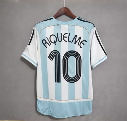 Argentina Home 2006 - Image 8