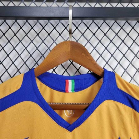 Juventus 3rd Jersey 2005/2006 - Image 4