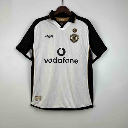 Manchester United Away 2001/2002 Reversible - Image 5