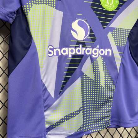 Kids Manchester United Goalkeeper Jersey 2024/2025 - Image 4