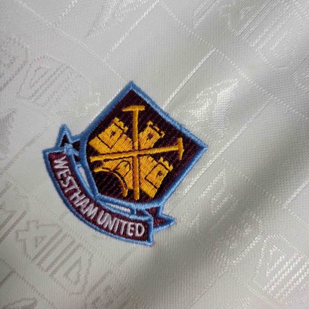 West Ham Classic Shirts 3rd IRON MAIDEN White 1999 - Image 4