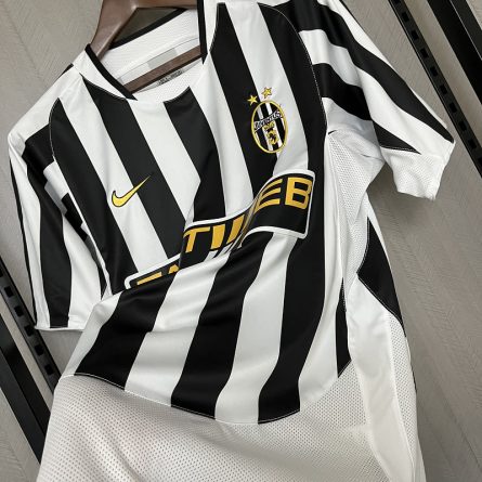 Juventus Home Jersey 2003 2004 - Image 2