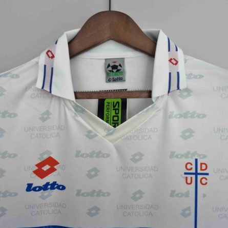 Universidad Catolica 1996 Home - Image 4