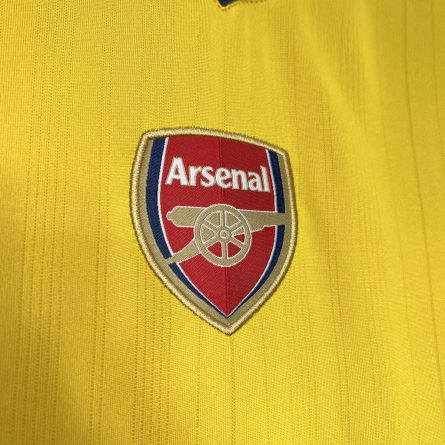 Arsenal Away 2005/2006 - Image 5