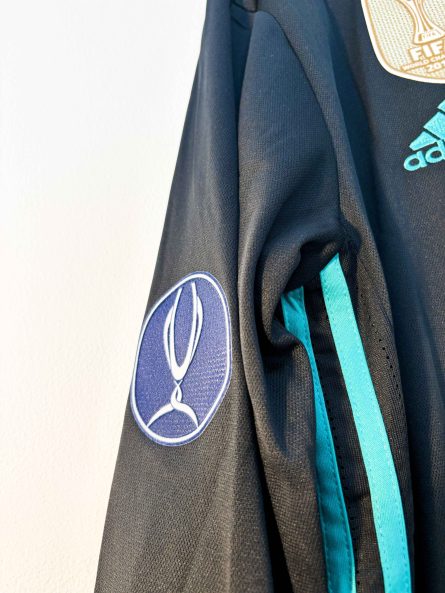 Long Sleeve Real Madrid Away 2017/2018 UEFA Super Cup Final Edition - Image 3