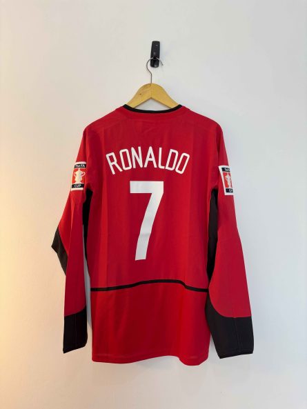 Long Sleeve Manchester United Home Jersey 2004 – FA Cup Final Edition - Image 4