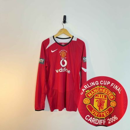 Long Sleeve Manchester United Home Jersey 2006 – Carling Cup Final Edition - Image 1