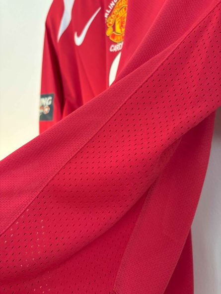 Long Sleeve Manchester United Home Jersey 2006 – Carling Cup Final Edition - Image 4