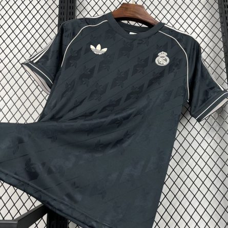 Real Madrid Special Jersey ICON 2024/2025 - Image 3