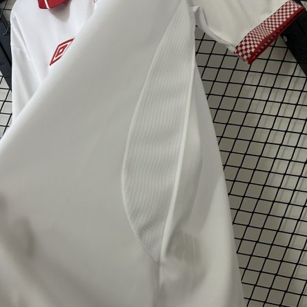 Sevilla Home Jersey 2012 2013 - Image 4