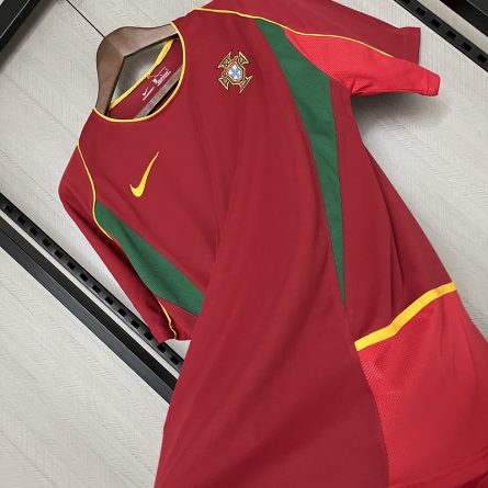 Portugal Home 2002 - Image 3