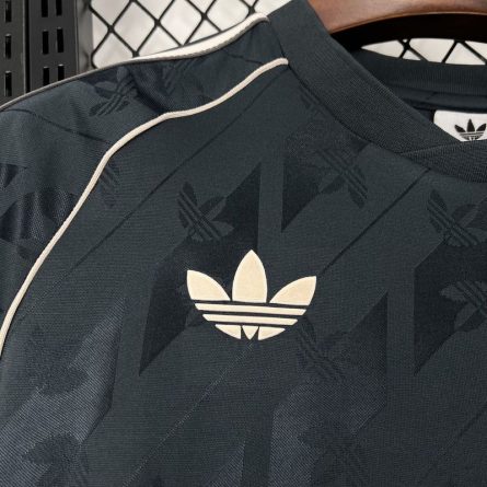 Real Madrid Special Jersey ICON 2024/2025 - Image 2