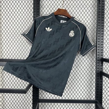 Real Madrid Special Jersey ICON 2024/2025 - Image 1