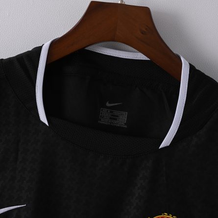 Manchester United Away 2002/2004 - Image 5