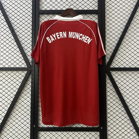 Bayern Munich Home Jersey 2005/2006 - Image 2