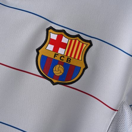 Barcelona Away Jersey 2003-2004 - Image 3